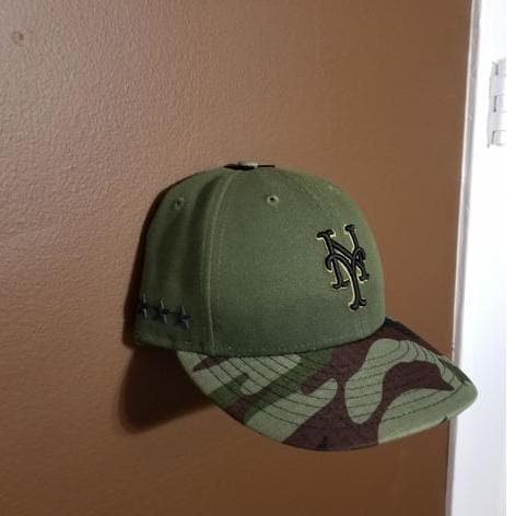 Low-Profile Hat Hanger Hat Wall Clip Hook